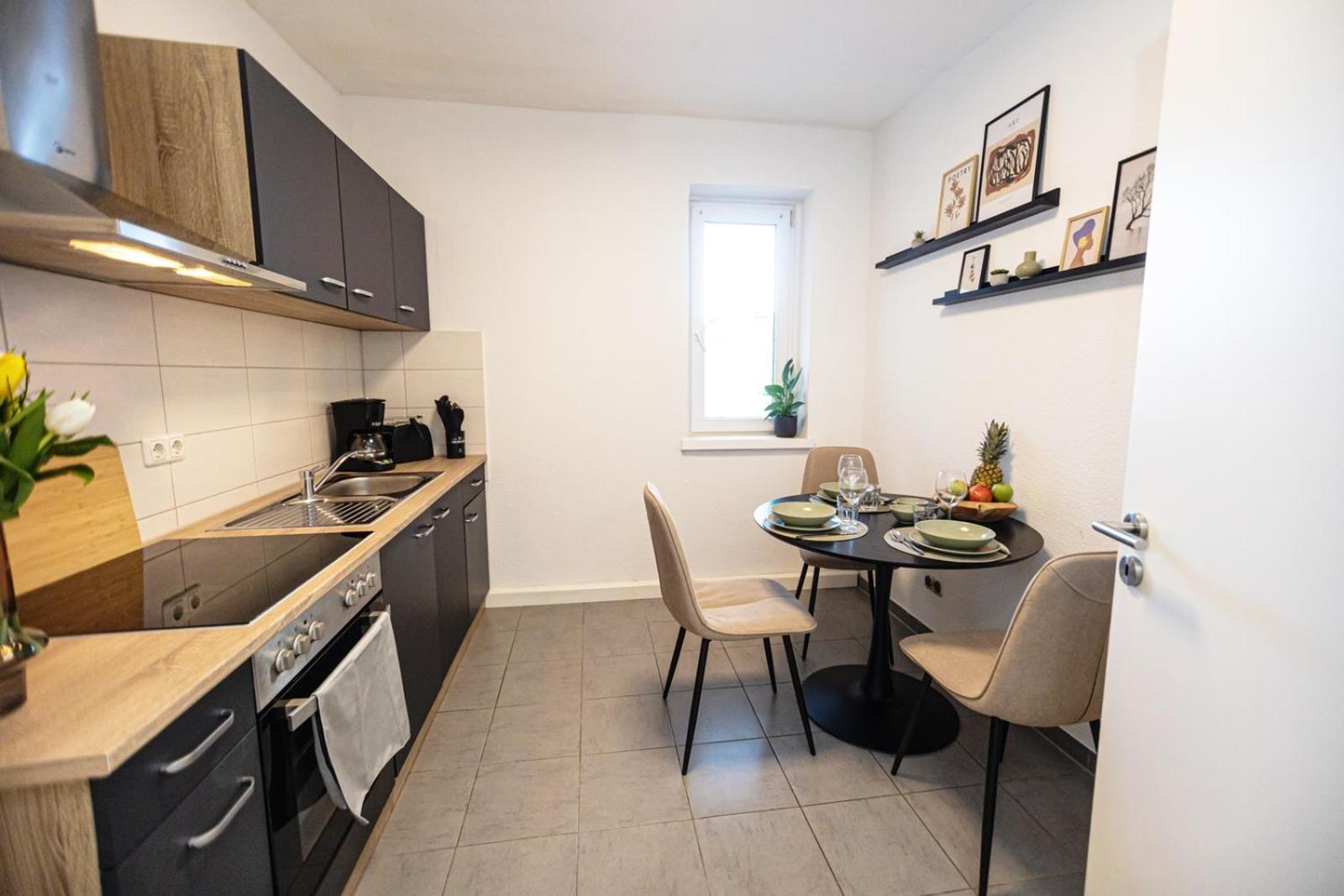Blossfeld-Apartments Geraeumige Stadtoase Mitten Im Zentrum Mit 3 Schlafzimmern, Gratis Parkplatz, W-Lan, Netflix Jena Luaran gambar