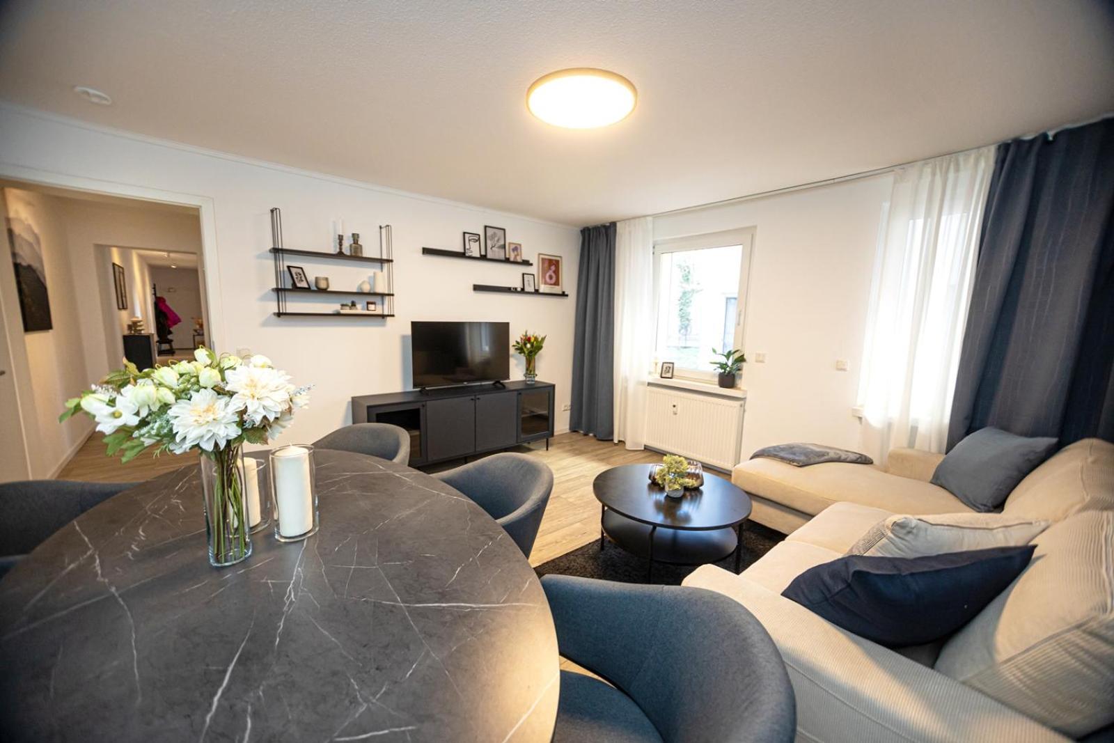 Blossfeld-Apartments Geraeumige Stadtoase Mitten Im Zentrum Mit 3 Schlafzimmern, Gratis Parkplatz, W-Lan, Netflix Jena Luaran gambar